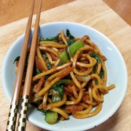 Vegan hokkien noodles