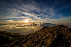 Image of sun and mountain